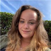 Cours de soutien scolaire en anglais, préparation Bac ou aide aux devoirs. Aide également en expression orale. Tous les âges